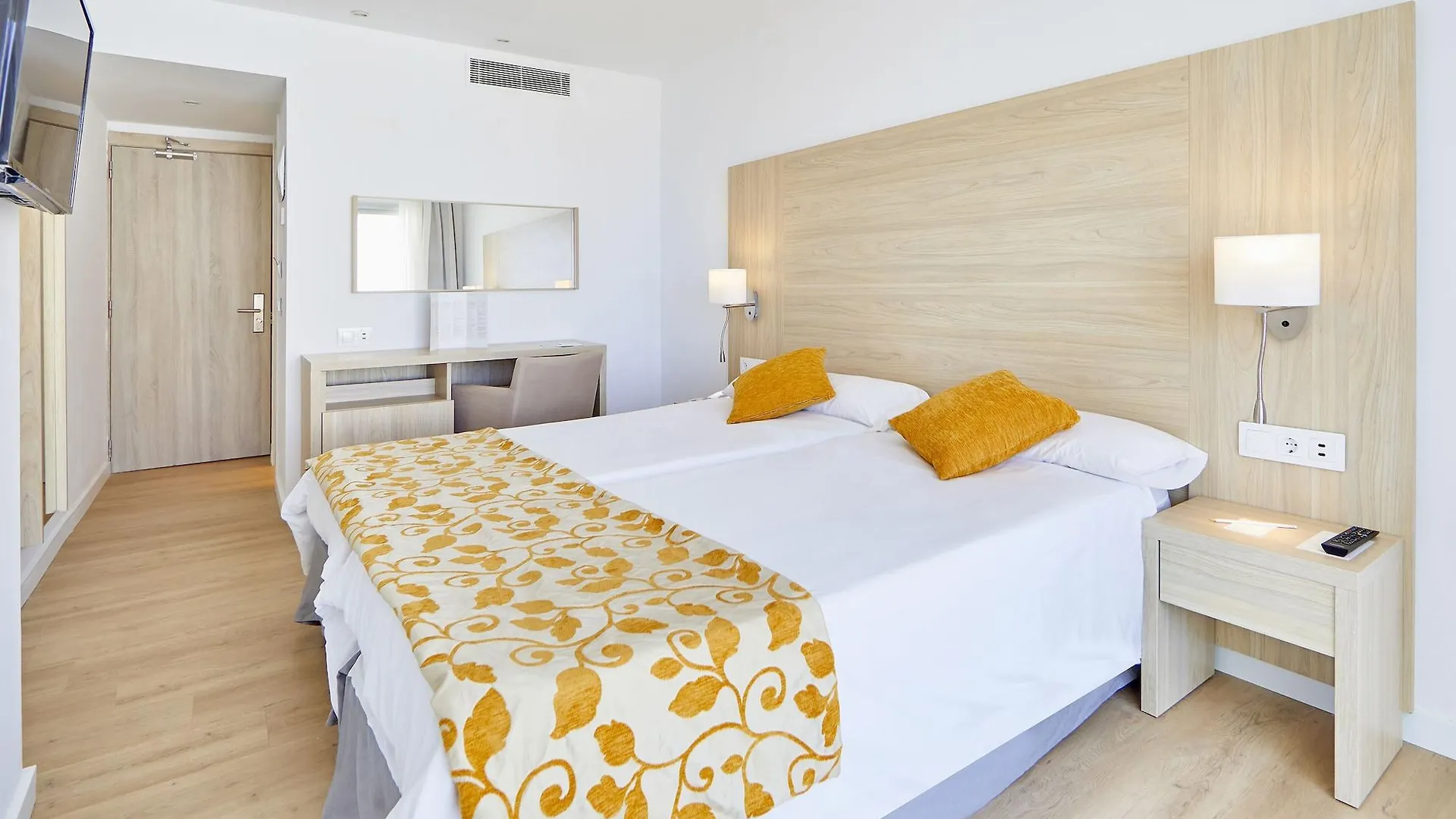 Hotel Ilusion Moreyo - Adults Only Cala Bona