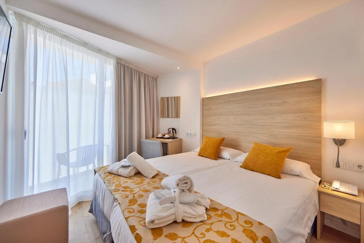 Hotel Ilusion Moreyo - Adults Only Cala Bona  4*, Cala Bona (Mallorca)